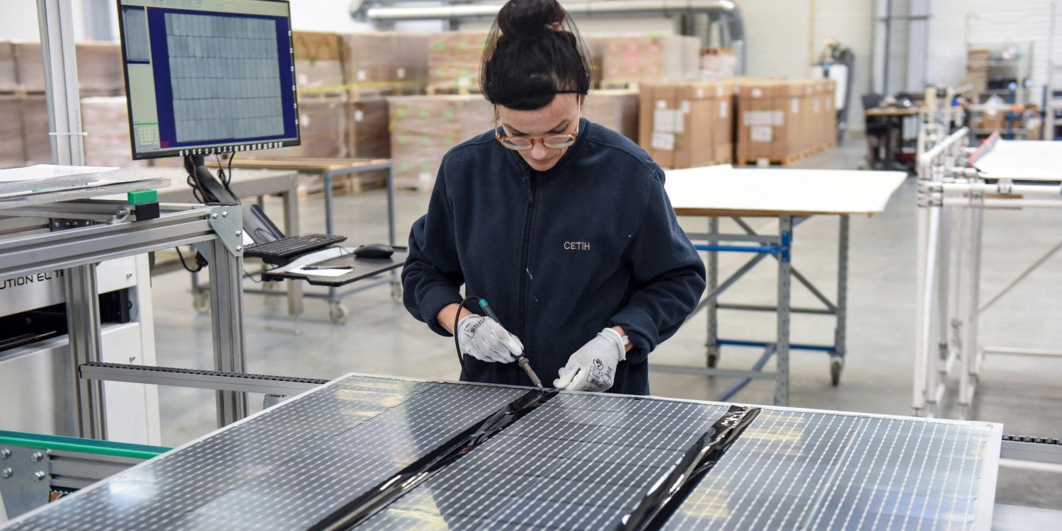 profitez de notre liquidation exceptionnelle sur les panneaux solaires ! faites des économies tout en contribuant à la protection de l'environnement. découvrez nos offres limitées et équipez votre maison avec des solutions énergétiques durables à prix réduit.