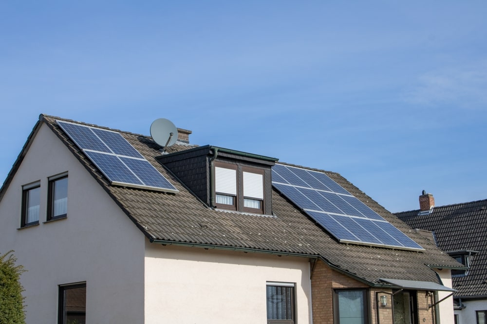 découvrez les nombreux avantages d'installer des panneaux solaires sur votre maison. optimisez votre consommation d'énergie, réduisez vos factures et contribuez à un avenir durable grâce à une énergie propre et renouvelable.