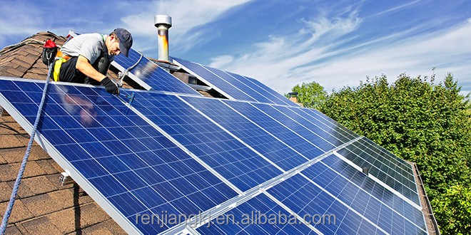 découvrez les différences entre le monocristallin et le polycristallin. apprenez les avantages et inconvénients de chaque type de panneau solaire pour faire le choix idéal pour vos besoins énergétiques.