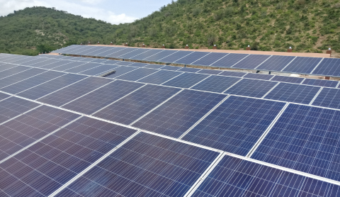 découvrez la vérité derrière les mythes sur les panneaux photovoltaïques. informez-vous sur leur fonctionnement, leurs avantages et les idées reçues courantes pour mieux comprendre cette source d'énergie renouvelable. ne laissez pas les mythes vous freiner dans votre transition énergétique !