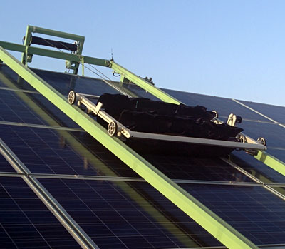 optimisez la performance de vos panneaux photovoltaïques avec notre service de nettoyage professionnel. assurez une production d'énergie maximale et prolongez la durée de vie de vos installations grâce à des techniques adaptées et respectueuses de l'environnement.