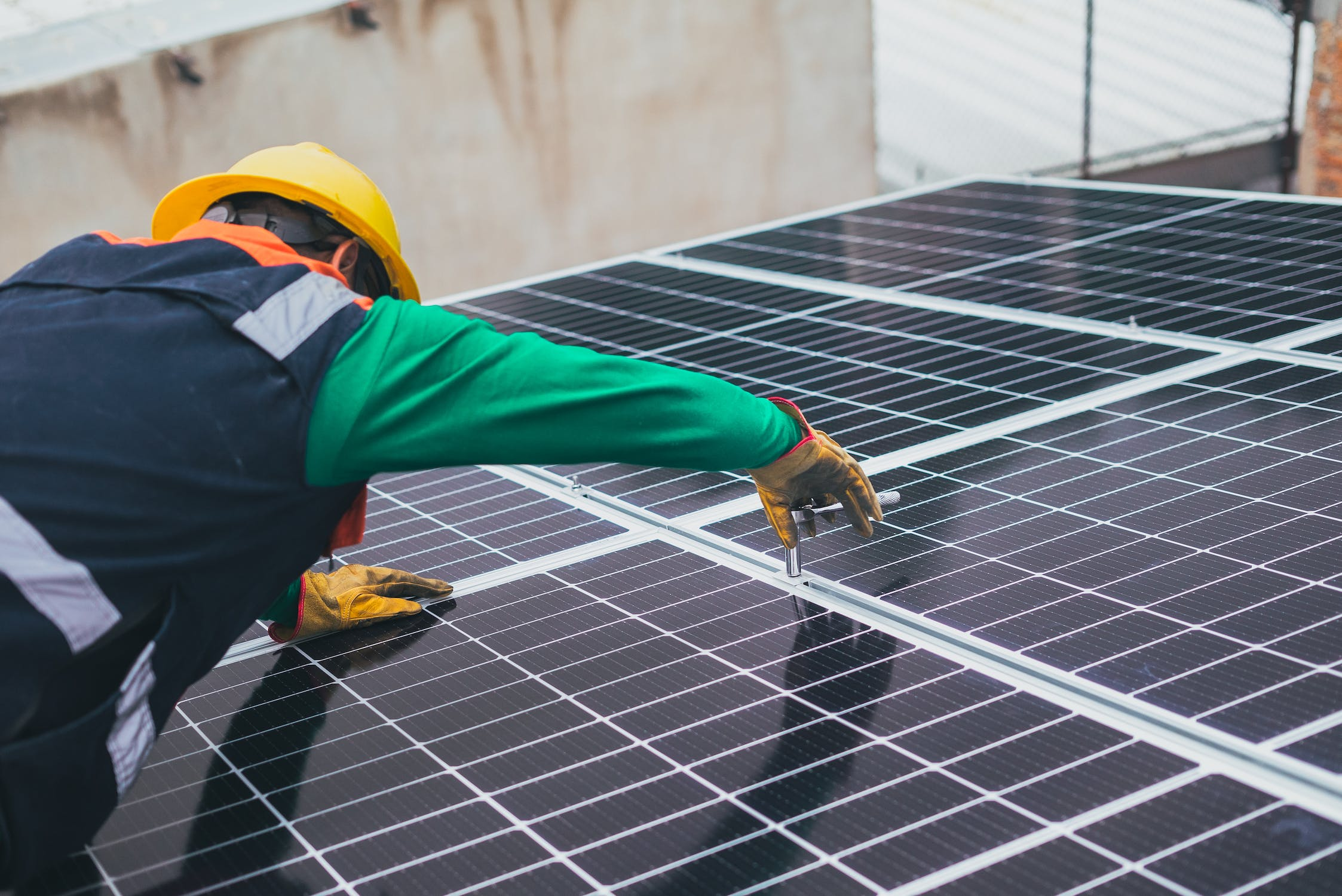 découvrez comment optimiser l'efficacité de vos panneaux photovoltaïques avec des conseils pratiques et des techniques innovantes. augmentez votre production d'énergie solaire et réduisez vos factures d'électricité grâce à nos astuces expertes.