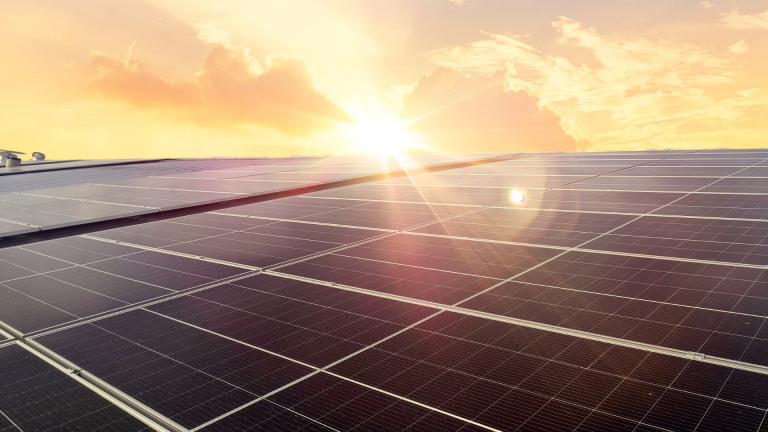 découvrez les meilleures stratégies pour optimiser le rendement de vos panneaux photovoltaïques. maximisez l'efficacité de votre installation solaire et réduisez vos coûts énergétiques tout en contribuant à un avenir durable.