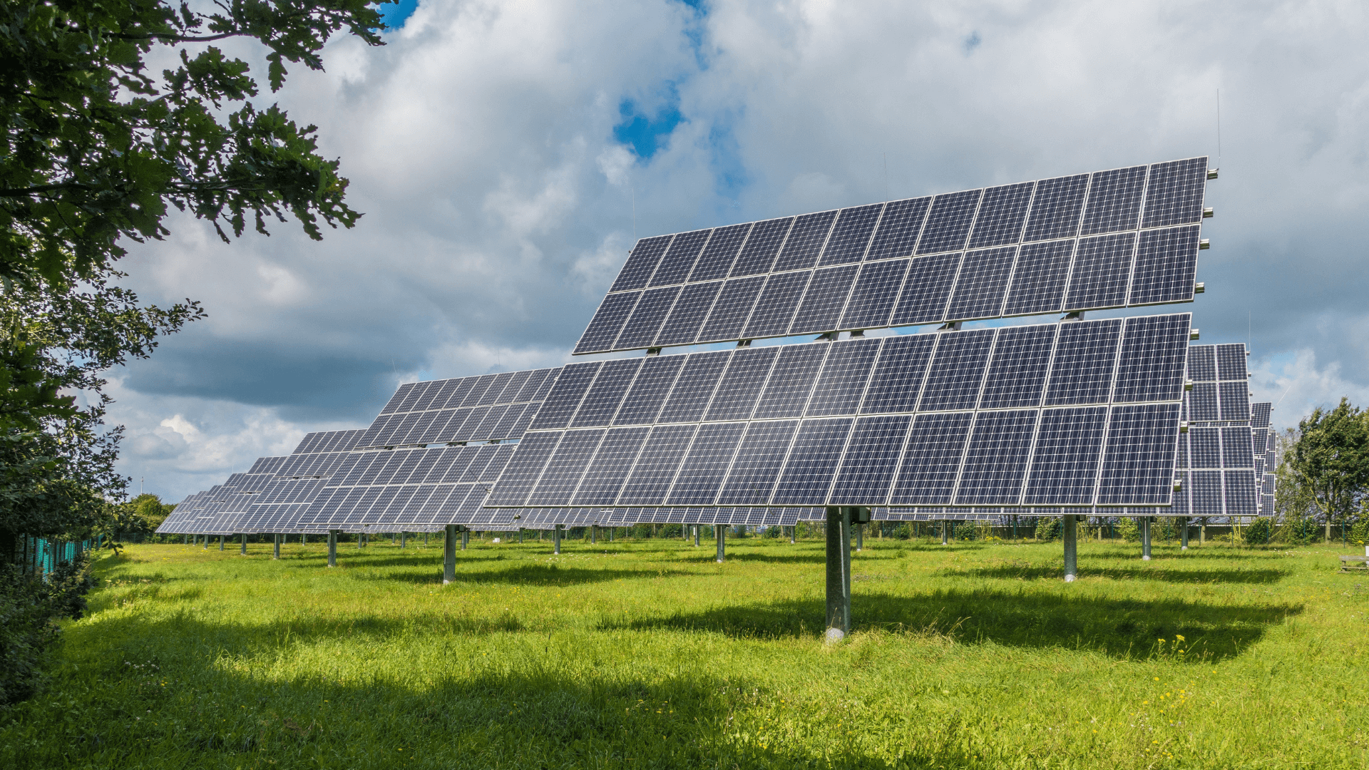 découvrez comment les panneaux photovoltaïques transforment la lumière du soleil en énergie renouvelable. optimisez votre consommation d'énergie tout en réduisant votre empreinte carbone grâce à cette technologie durable et économique.