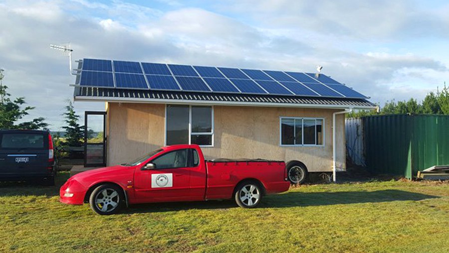 découvrez notre panneau solaire 5000w, idéal pour maximiser votre production d'énergie solaire. performant et fiable, il est conçu pour optimiser votre autonomie énergétique tout en réduisant vos factures. profitez d'une solution durable et écologique pour vos besoins en électricité.