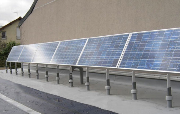 découvrez notre gamme de panneaux solaires garde-corps, alliant esthétique et efficacité énergétique. optimisez l'espace de votre balcon ou terrasse tout en produisant de l'énergie renouvelable. un choix innovant pour un habitat durable.