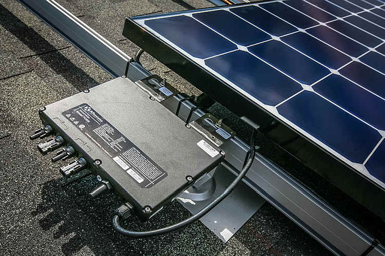 découvrez les avantages des panneaux solaires équipés de micro-onduleurs, une solution innovante pour optimiser votre production d'énergie solaire. profitez d'une installation simple, d'une meilleure efficacité et d'une gestion intelligente de votre consommation d'énergie.