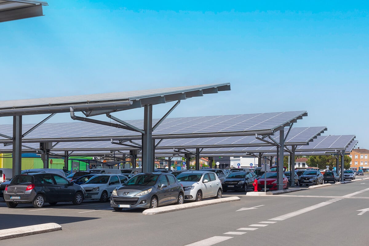 découvrez comment transformer votre parking en une source de revenus avec des panneaux solaires. rentabilité, écologie et innovation se rencontrent pour maximiser l'utilisation de votre espace. optez pour une solution durable et profitable dès aujourd'hui !