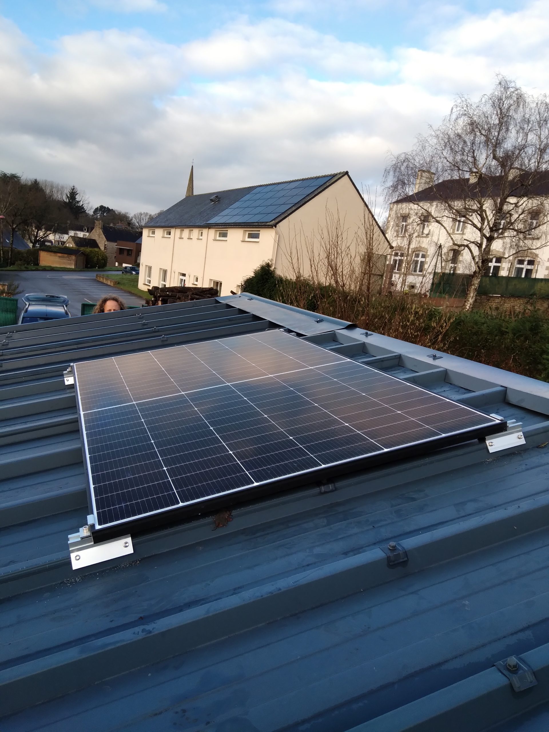 découvrez les panneaux solaires sur prise, une solution innovante et pratique pour alimenter vos appareils en énergie verte. faciles à installer et élégants, ils vous permettent de bénéficier de l'énergie solaire grâce à une simple prise électrique. transformez votre quotidien avec une source d'énergie renouvelable et réduisez votre empreinte carbone dès aujourd'hui !