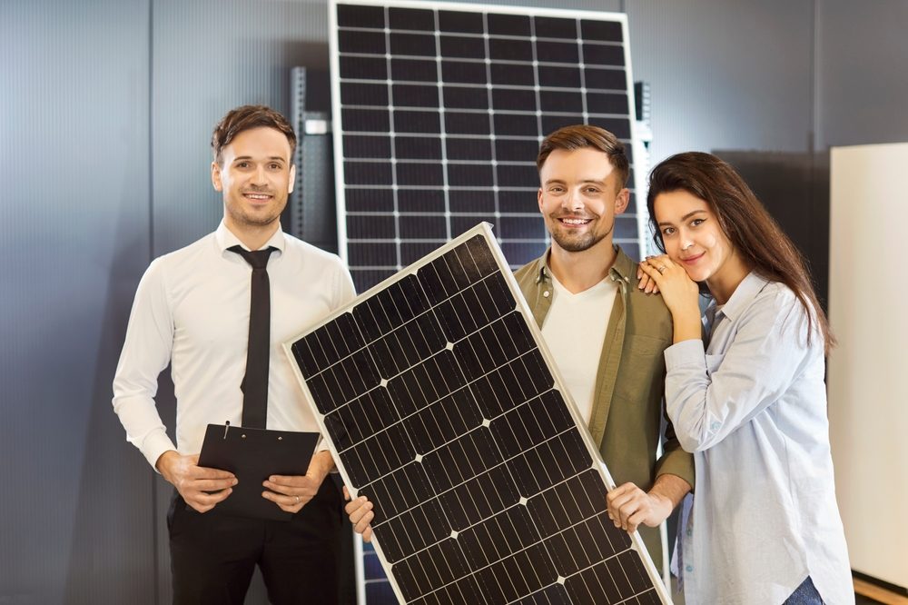 découvrez l'impact du bruit lié aux panneaux photovoltaïques sur votre environnement. explorez les solutions pour minimiser les nuisances sonores tout en profitant des avantages des énergies renouvelables.