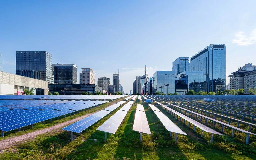 découvrez comment les panneaux photovoltaïques urbains transforment nos villes en espaces durables. explorez les avantages de l'énergie solaire en milieu urbain, des solutions innovantes pour une meilleure efficacité énergétique, et contribuez à un avenir plus vert.