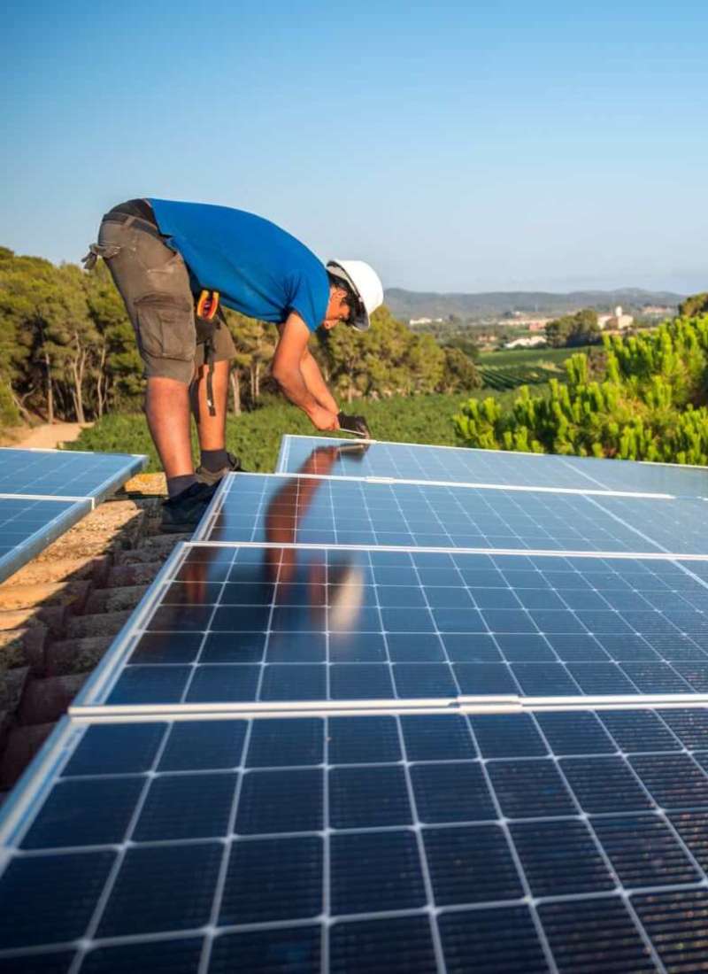 découvrez nos panneaux solaires de 50m2, idéaux pour maximiser votre production d'énergie renouvelable. profitez d'une solution écologique et économique pour réduire vos factures d'électricité tout en préservant l'environnement. optez pour l'avenir énergétique dès aujourd'hui!