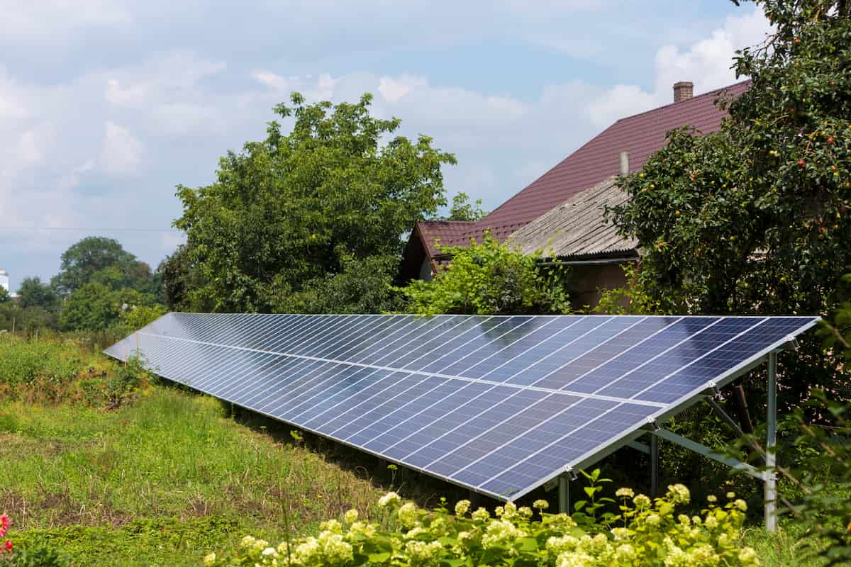 découvrez les avantages des panneaux solaires au sol : une solution écologique et économique pour produire votre propre électricité. apprenez comment optimiser leur installation et maximiser votre production d'énergie renouvelable.
