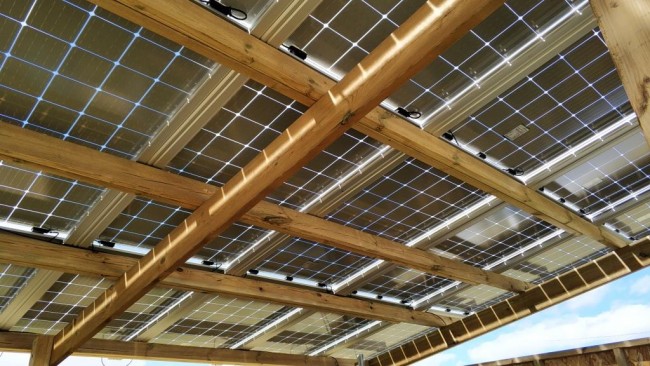découvrez les panneaux solaires bi-verre, une solution innovante et esthétique pour maximiser l'efficacité de votre production d'énergie renouvelable. résistants et performants, ces panneaux allient technologie moderne et durabilité, tout en s'intégrant harmonieusement à votre environnement. optez pour une énergie propre et économisez sur vos factures d'électricité!