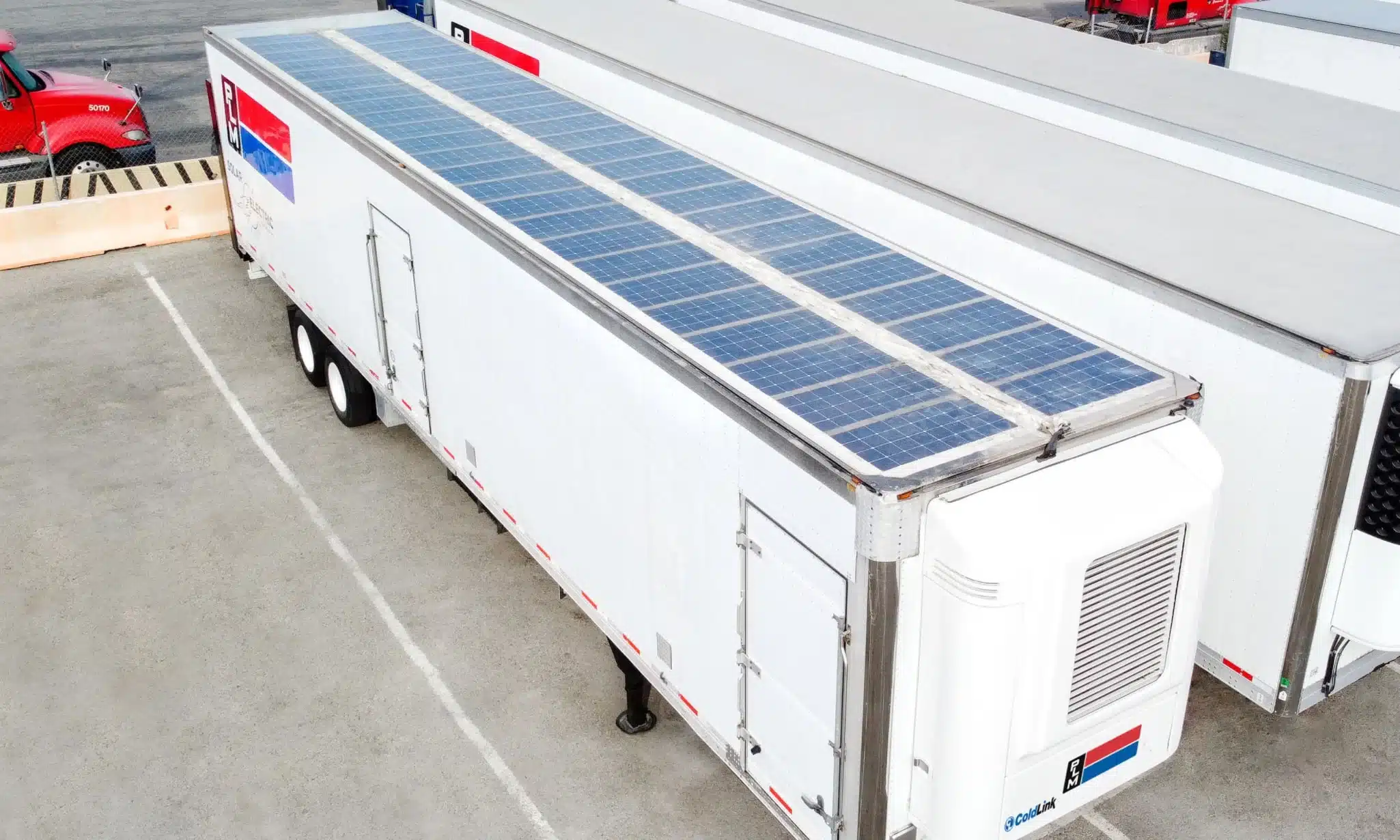 découvrez les avantages des panneaux solaires pour camions, une solution écologique et économique pour alimenter en énergie votre véhicule. optez pour l'autonomie énergétique lors de vos déplacements tout en réduisant votre empreinte carbone.