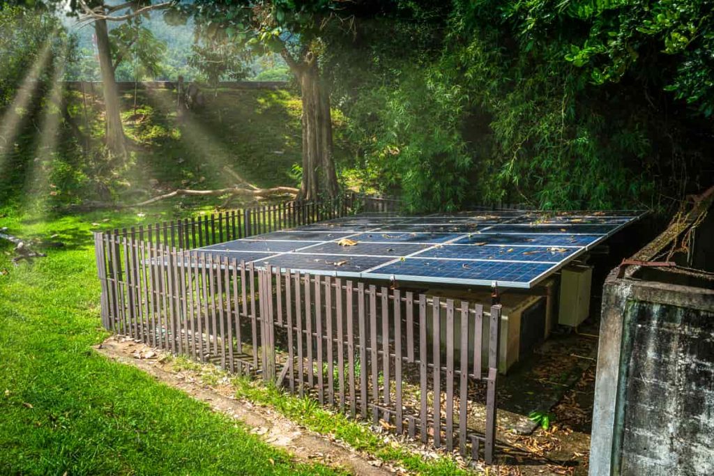 découvrez nos panneaux solaires extérieurs, une solution écologique et économique pour produire votre propre électricité. idéaux pour les jardins, terrasses ou balcons, ces panneaux sont faciles à installer et contribuent à réduire votre empreinte carbone tout en diminuant vos factures d'énergie.