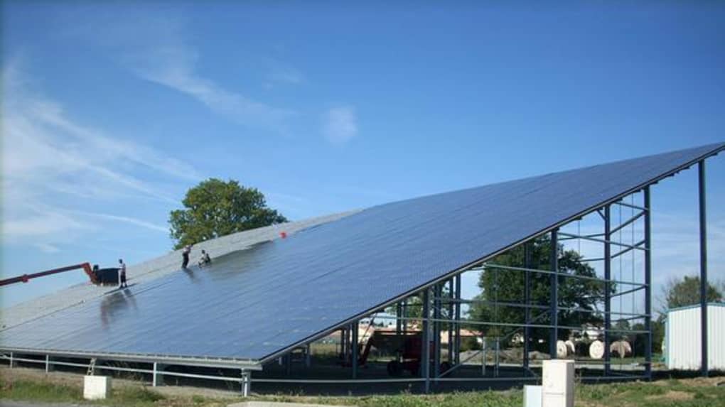 découvrez les panneaux solaires futuristes qui révolutionnent l'énergie renouvelable. alliant technologie avancée et design innovant, ces solutions écologiques s'intègrent parfaitement à votre habitat tout en réduisant votre empreinte carbone. investissez dans un avenir durable avec les dernières avancées en matière de panneaux solaires.