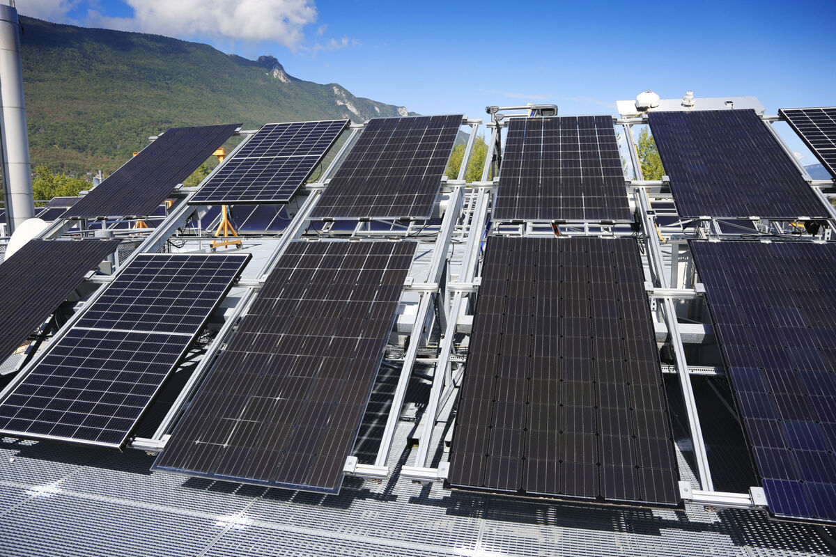 découvrez les panneaux solaires gagnants qui révolutionnent l'énergie renouvelable. maximisez votre efficacité énergétique tout en réduisant votre empreinte carbone. optez pour une solution durable et économique dès aujourd'hui!