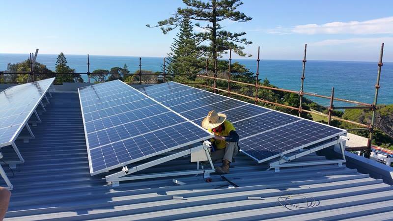 découvrez les panneaux solaires ikea en espagne, une solution écologique et efficace pour réduire votre consommation d'énergie. optez pour une installation simple et un design moderne qui s'intègre parfaitement à votre habitat. transformez votre maison en un espace éco-responsable grâce à des produits de qualité.
