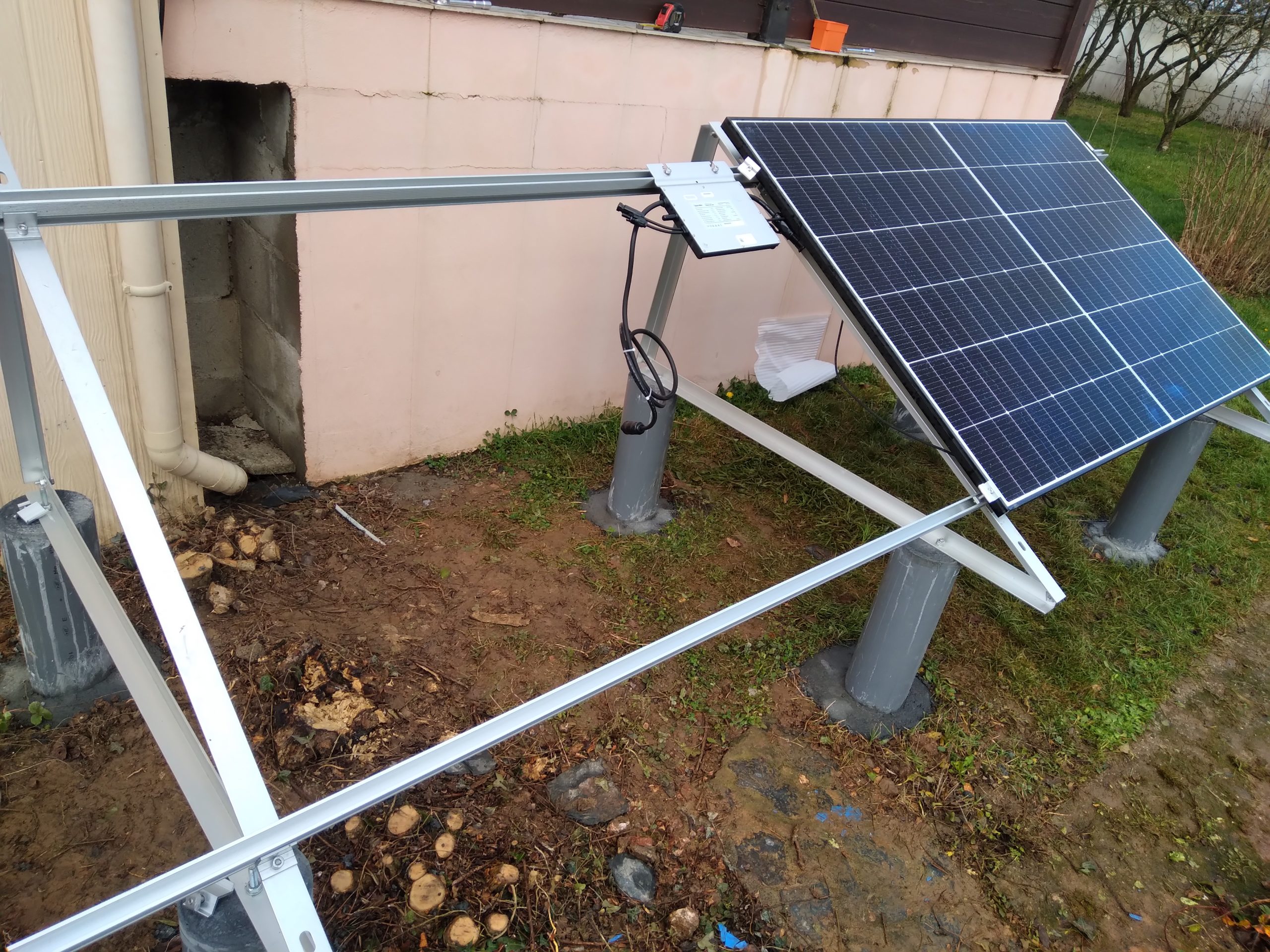 découvrez notre kit de panneaux solaires, une solution clé en main pour produire votre propre énergie propre et réduire votre facture d'électricité. facile à installer et performant, ce kit est idéal pour les particuliers et les professionnels soucieux de l'environnement.