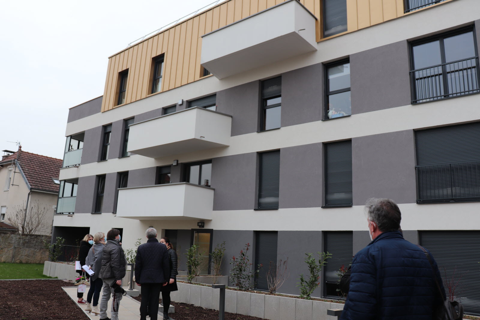 découvrez les panneaux solaires de haute qualité disponibles rue janin. optimisez votre consommation d'énergie tout en contribuant à la protection de l'environnement. profitez d'une énergie renouvelable durable et économique dès aujourd'hui.