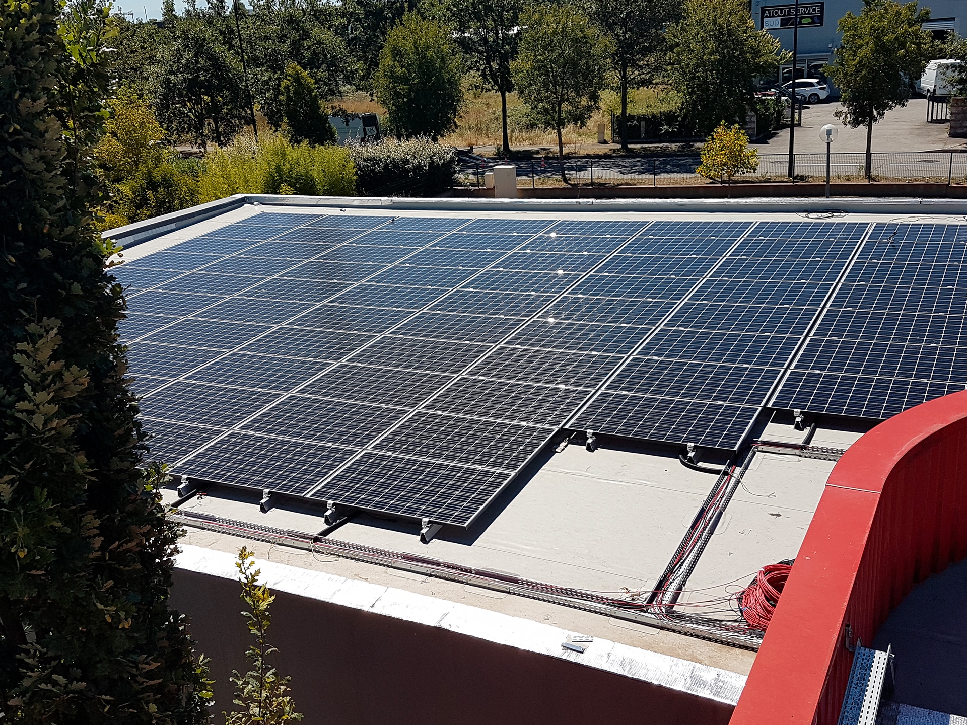 découvrez comment les panneaux solaires peuvent transformer votre terrasse en une source d'énergie renouvelable. profitez d'une installation esthétique et efficace, idéale pour réduire vos factures d'électricité tout en préservant l'environnement.