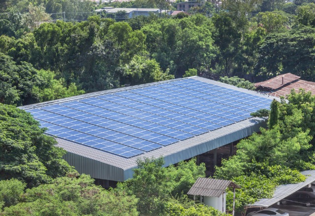 découvrez les avantages des panneaux solaires sur toiture plate. optimisez votre espace et générez de l'énergie renouvelable tout en améliorant l'efficacité énergétique de votre bâtiment. transformez votre toiture en une source d'énergie durable dès aujourd'hui.