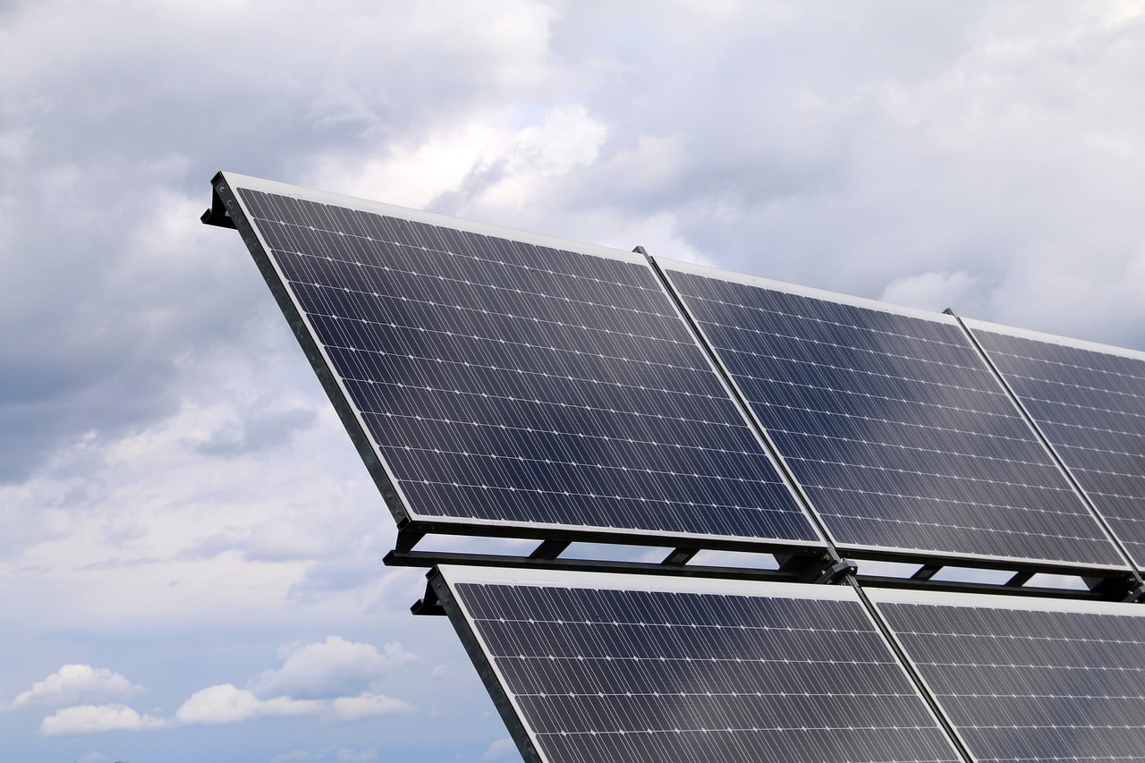 découvrez les prix de l'installation photovoltaïque pour une puissance de 100 kwc. obtenez des informations détaillées sur les coûts, les aides financières et les avantages d'investir dans l'énergie solaire pour optimiser votre rendement énergétique et réduire vos factures d'électricité.