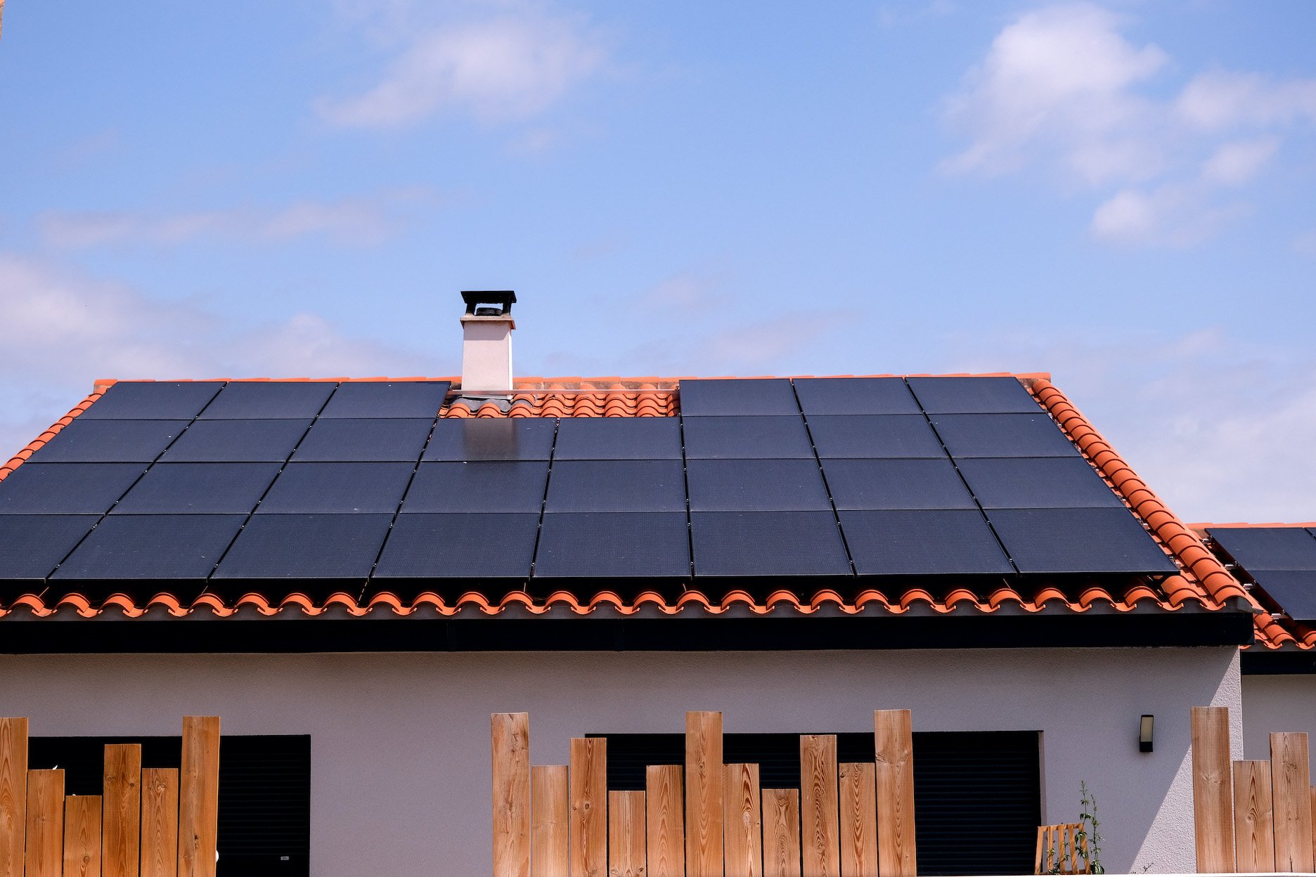 découvrez comment augmenter la puissance de vos panneaux solaires pour particuliers. optimisez votre production d'énergie et réduisez votre facture d'électricité grâce à nos conseils pratiques et techniques adaptés à vos besoins.