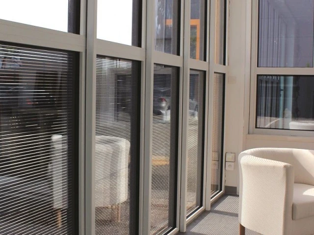 découvrez les secrets du photovoltaïque : technologies innovantes, conseils pratiques pour maximiser votre production d'énergie solaire, et avantages économiques de l'installation de panneaux solaires chez vous. transformez votre habitation en une source d'énergie durable et rentable.