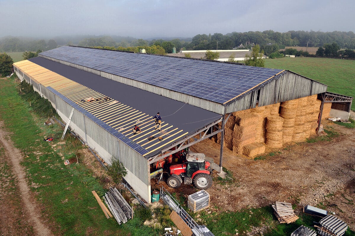 découvrez notre simulateur de panneau solaire gratuit ! évaluez facilement le potentiel de production d'énergie solaire de votre habitation et plongez dans le monde des énergies renouvelables. obtenez des estimations personnalisées pour optimiser vos économies et contribuer à un avenir durable.