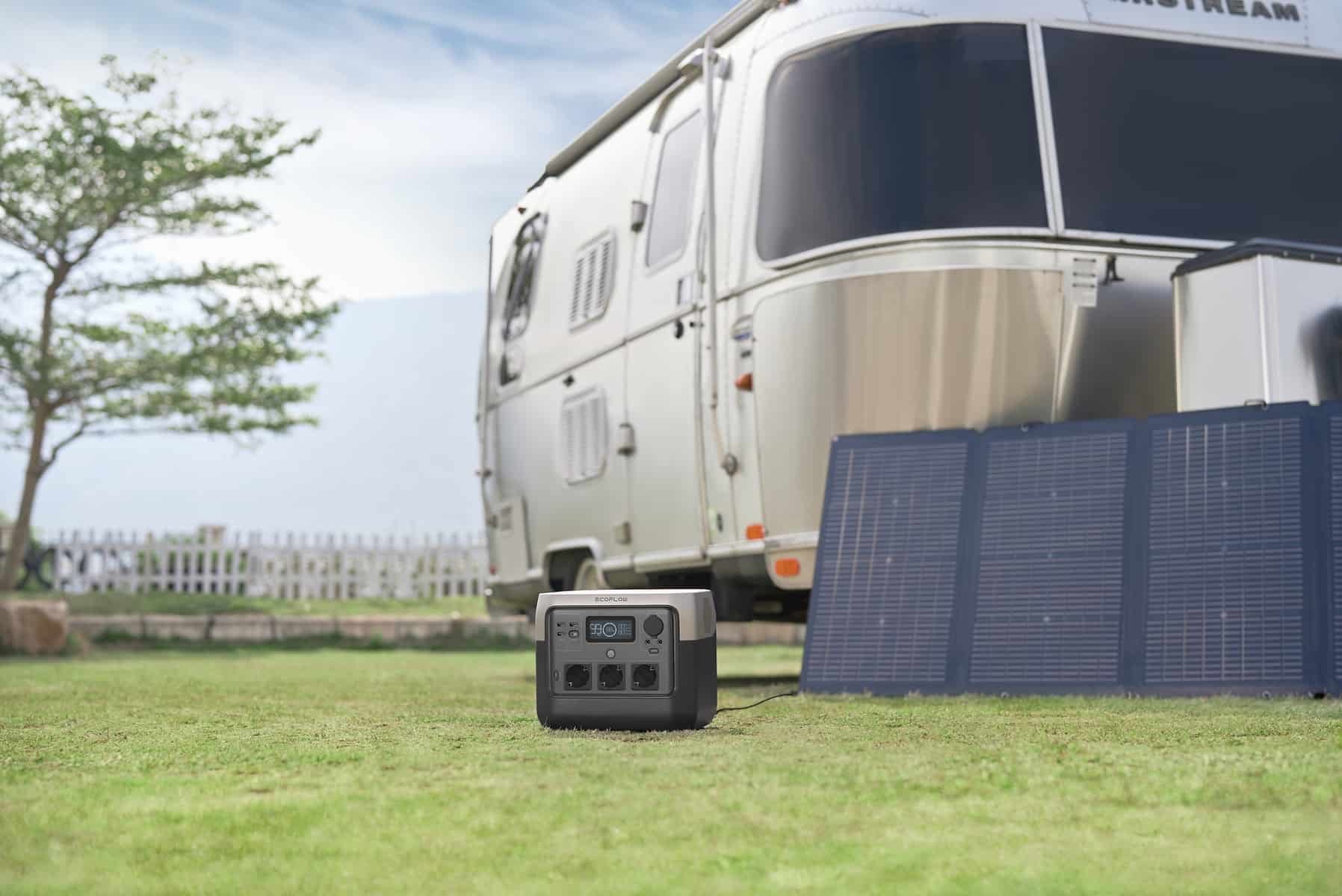découvrez notre simulateur solaire pour camping-car, l'outil idéal pour maximiser votre autonomie énergétique. évaluez la puissance nécessaire de vos panneaux solaires en fonction de vos équipements et de vos besoins. planifiez vos trajets en toute sérénité tout en profitant d'un confort optimal lors de vos aventures en plein air.