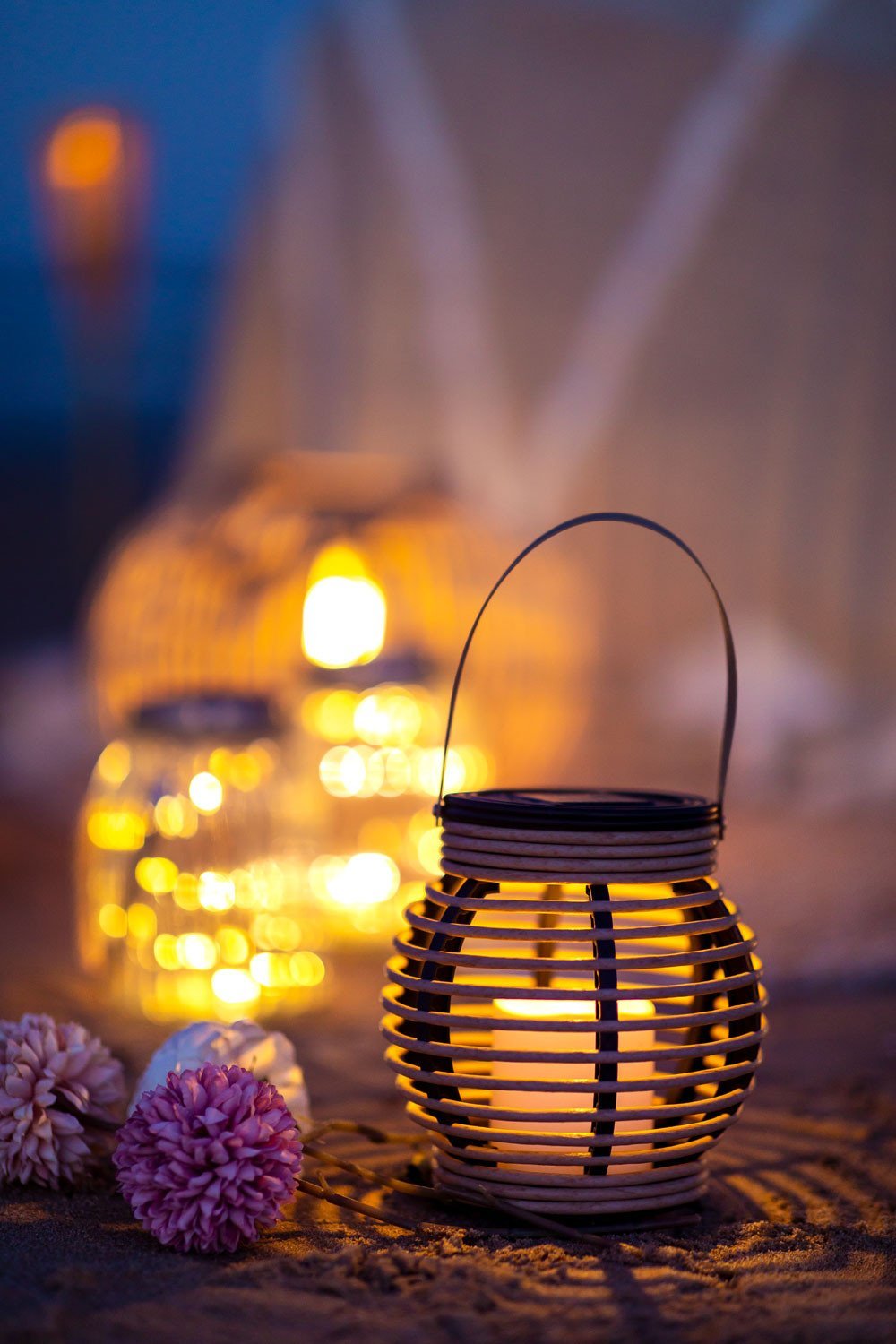 découvrez notre table solaire innovante, alliant design moderne et fonctionnalité écologique. idéale pour profiter de l'extérieur tout en rechargeant vos appareils grâce à l'énergie solaire. parfaite pour les repas en plein air et les moments de détente.