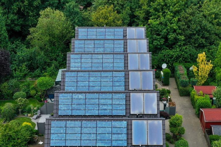 découvrez les tendances photovoltaïques de 2023, les innovations technologiques, et les évolutions du marché qui façonnent l'avenir de l'énergie solaire. restez à jour sur les meilleures pratiques et les opportunités d'investissement dans le secteur photovoltaïque.