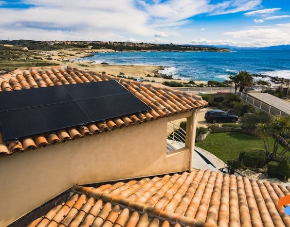 découvrez comment la transition énergétique grâce à des systèmes de production d'énergie de 3 kwc peut transformer votre consommation. optez pour une solution durable et économique pour réduire votre empreinte carbone tout en profitant d'énergies renouvelables efficaces.