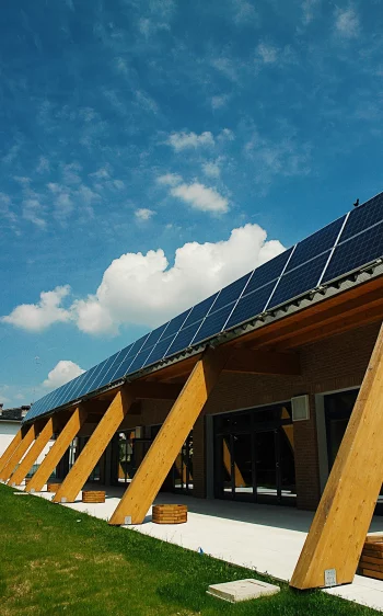 découvrez comment la transition photovoltaïque transforme notre façon de produire et consommer de l'énergie grâce à des solutions durables et innovantes. informez-vous sur les avantages des panneaux solaires et les stratégies pour intégrer cette technologie dans votre quotidien.