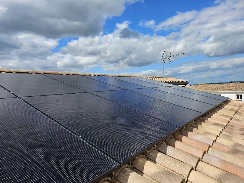 découvrez tout ce qu'il faut savoir sur la tva appliquée aux installations photovoltaïques en 2025. informez-vous sur les taux, les exonérations et les changements réglementaires qui pourraient influencer votre projet solaire.