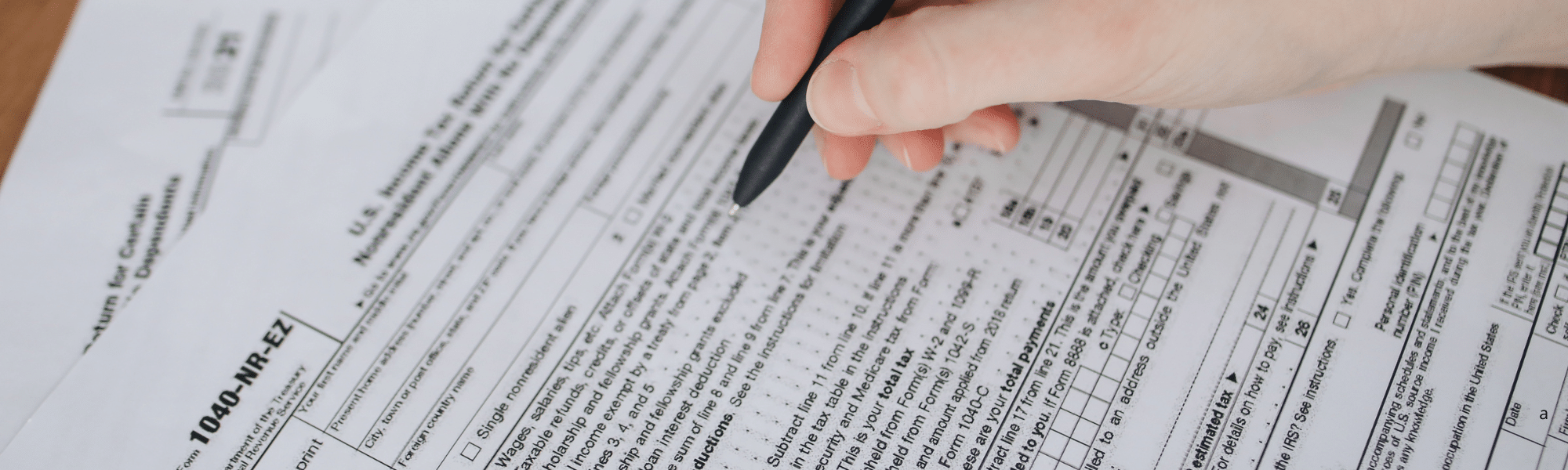 découvrez tout ce qu'il faut savoir sur la tva photovoltaïque : taux appliqués, exemptions, et démarches à suivre pour bénéficier de cet avantage fiscal sur vos installations solaires. optimisez votre investissement et réduisez vos coûts d'énergie tout en contribuant à la transition énergétique.