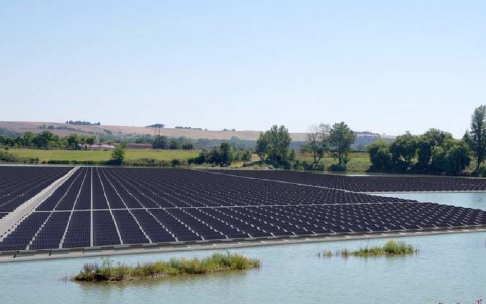 découvrez l'histoire fascinante du champ solaire abandonné du napa valley college et son impact environnemental dans la région.