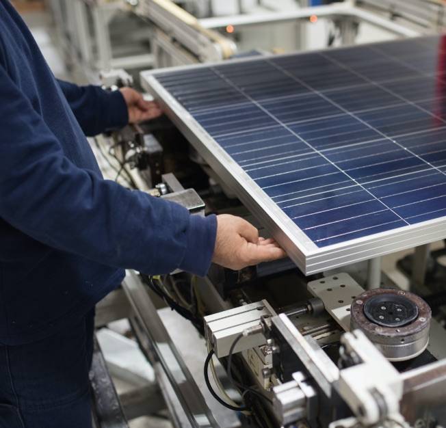 découvrez l'essor des panneaux solaires et comment cette technologie durable transforme la production d'énergie à travers le monde.