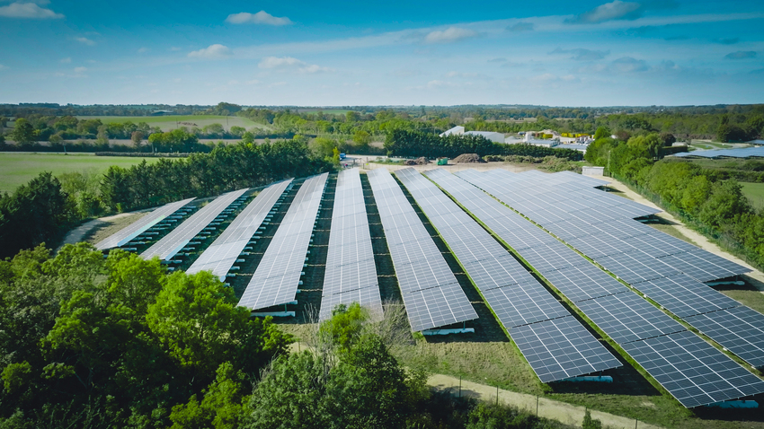 soutenez l'initiative verte pour l'installation de panneaux solaires avec plus de 100 000 signatures. ensemble, agissons pour un avenir plus durable et énergétique propre.