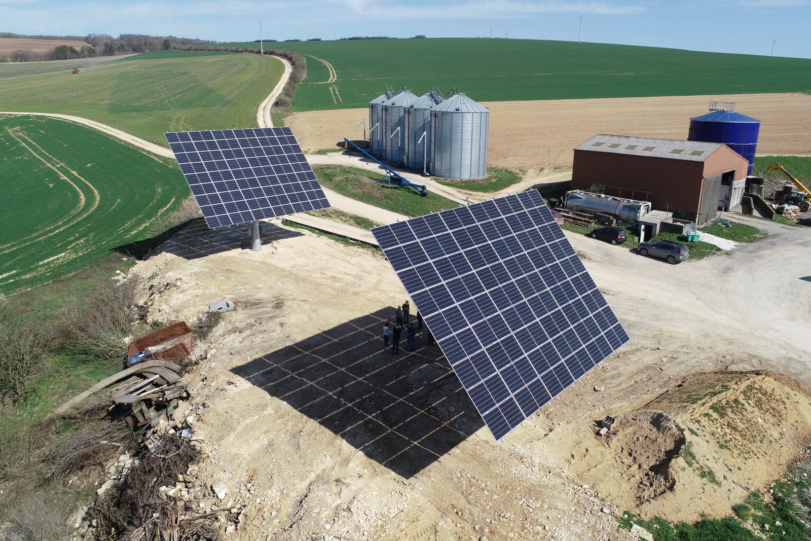 découvrez comment les panneaux solaires agricoles peuvent augmenter vos rendements tout en réduisant les coûts énergétiques. une solution durable pour une agriculture performante et respectueuse de l'environnement.