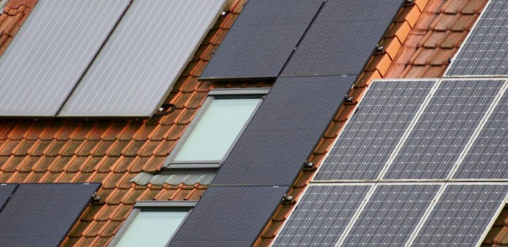 découvrez comment les panneaux solaires peuvent réduire votre facture d'électricité jusqu'à 6 fois. adoptez une énergie propre et économique dès aujourd'hui !