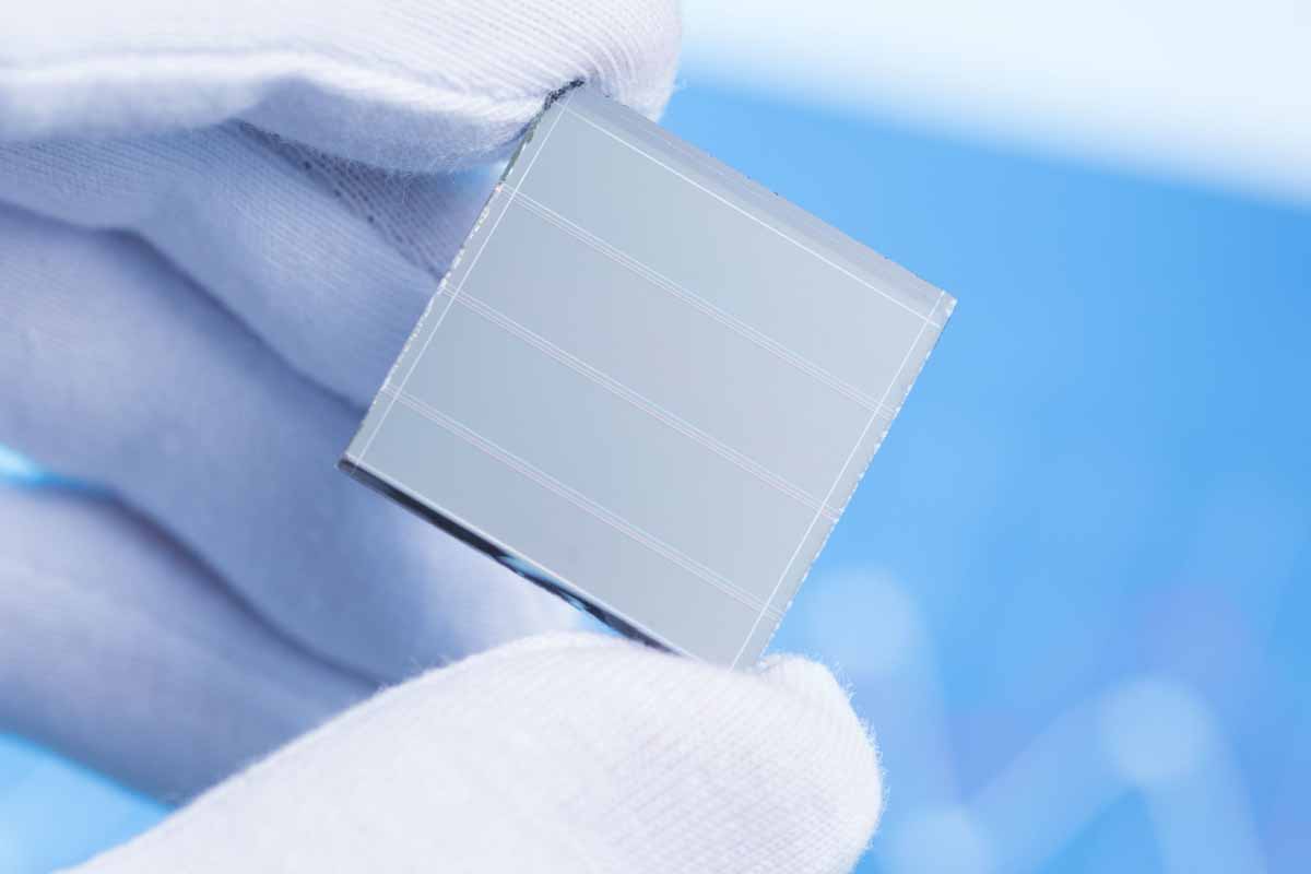 séoul annonce la commercialisation des panneaux solaires tandem dès 2028, promettant une avancée majeure dans l'efficacité énergétique et le développement durable.