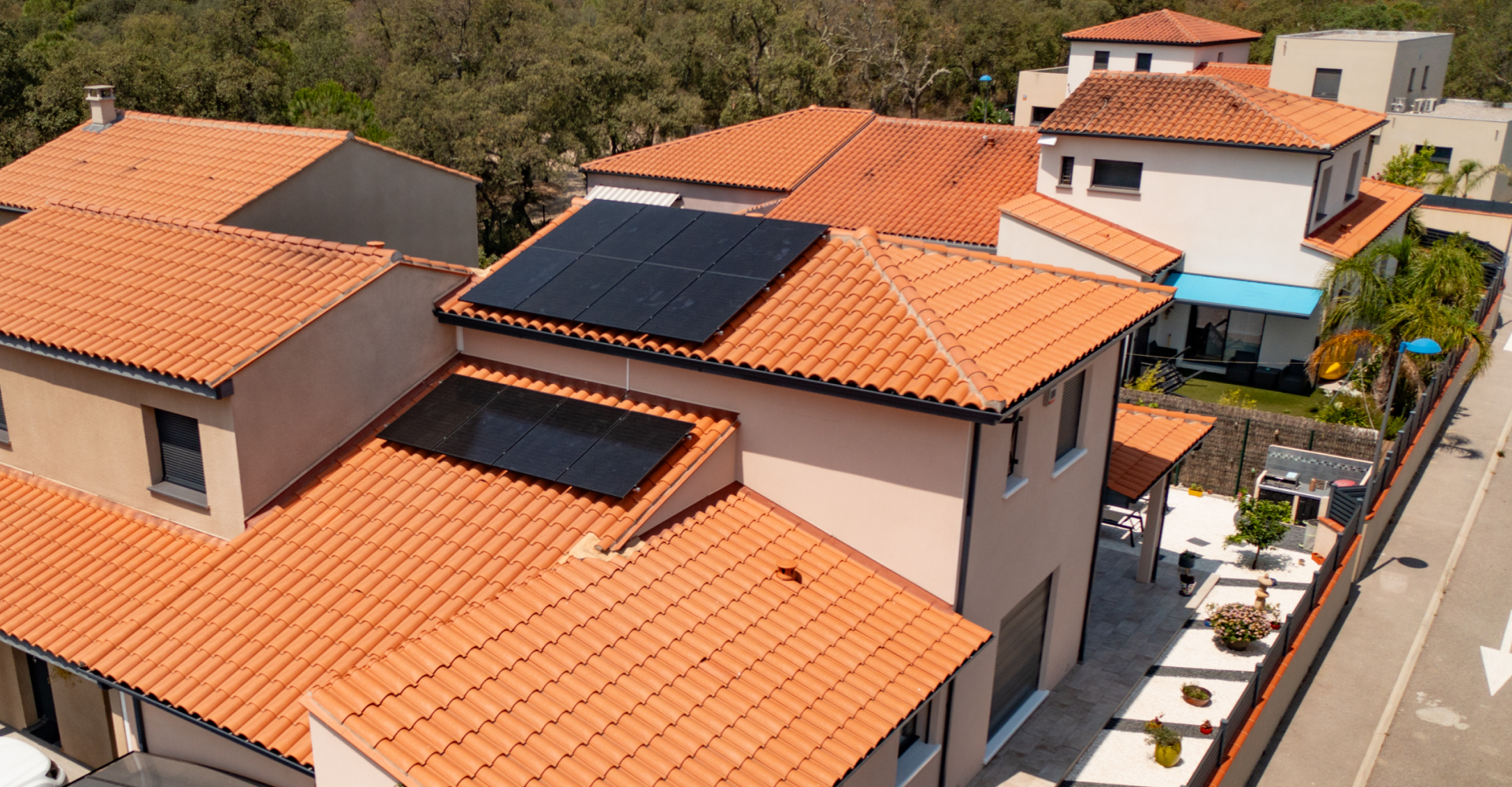 découvrez l'augmentation alarmante des escroqueries liées aux panneaux solaires à perpignan en 2024, avec un nombre de plaintes multiplié par 5. informez-vous pour éviter les arnaques.