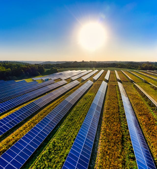 découvrez la phase décisive du parc photovoltaïque de martot, une avancée majeure pour la production d'énergie renouvelable et durable.